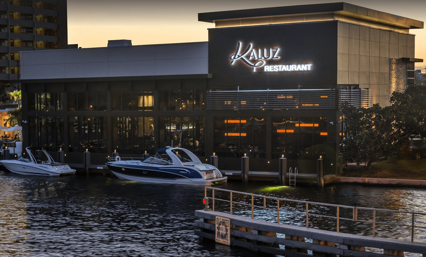 Kaluz Restaurant rendered image with boats parked outside
